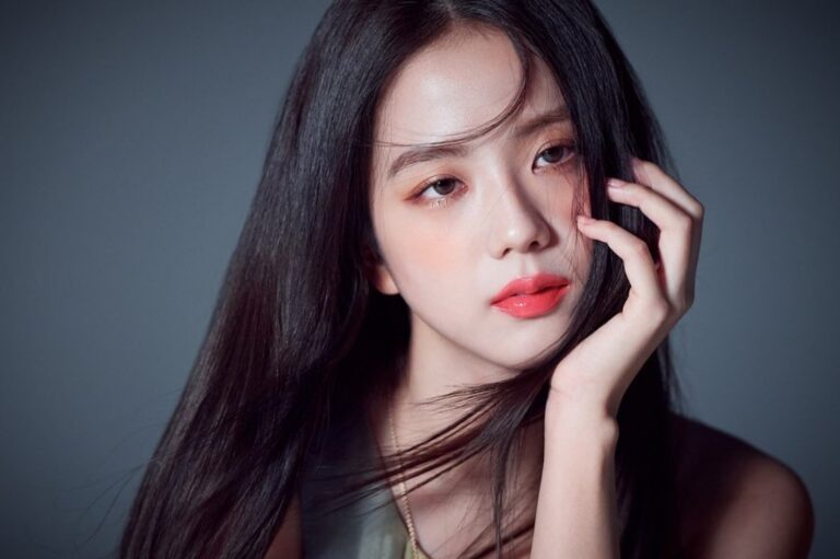 Kim Ji-soo (Jisoo) — #8 Las mujeres más hermosas de Corea del Sur