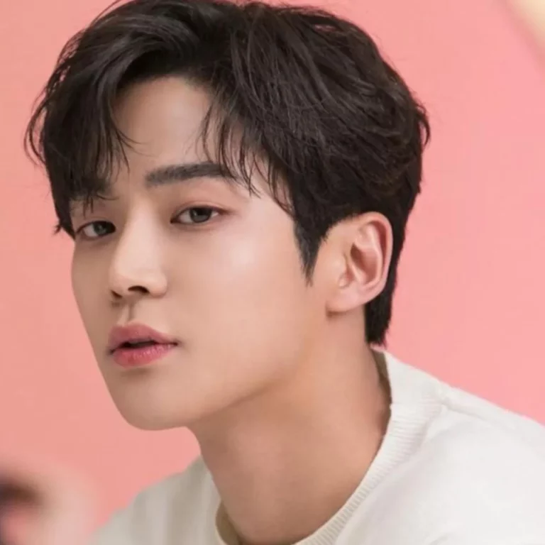 Rowoon — #31 Los Hombres más guapos de Corea del Sur