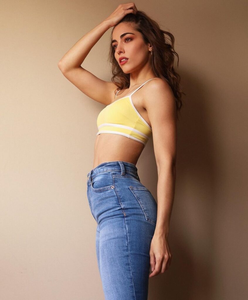 Yare Santana — #9 Las mujeres más hermosas de Cuba