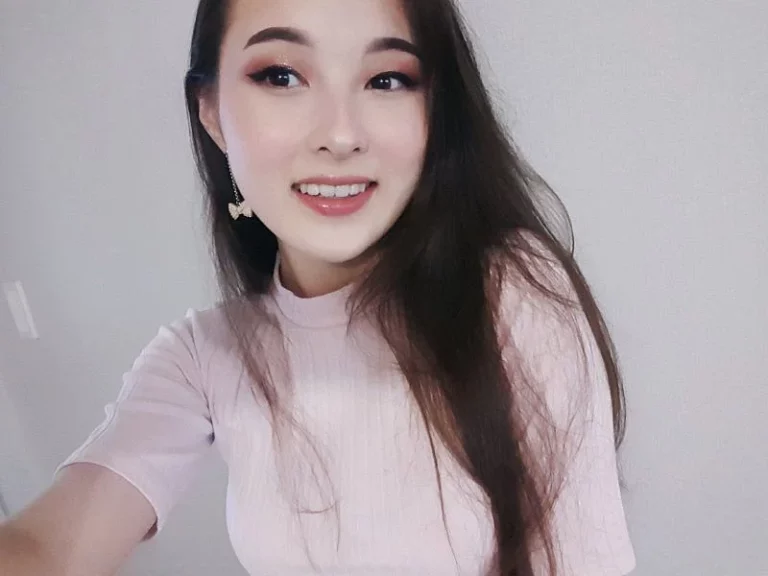 TinaKitten — #14 Las mujeres más hermosas de Corea del Sur