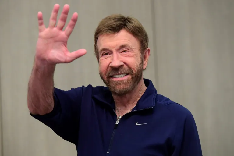 Las 10 mejores listas de Chuck Norris según UachateC