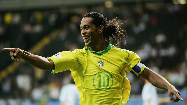 Ronaldinho — #3 Los mejores jugadores de la historia del futbol que han usado el número 10